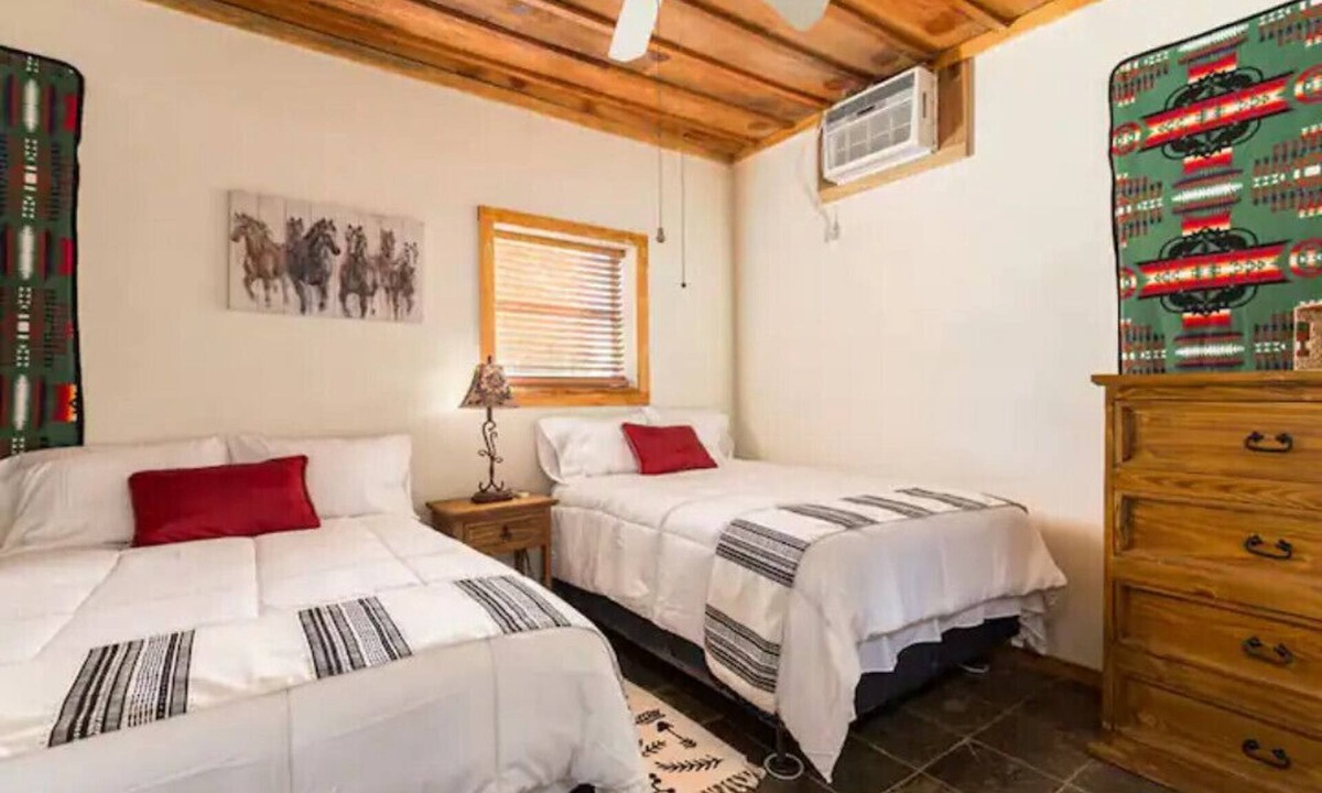 Voth House | Cozy ranch guest house on 300 acre Ranch, pets ok Big Thicket National Preserve