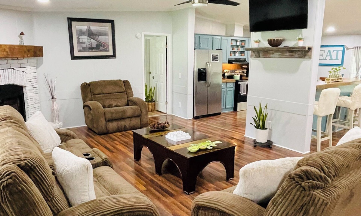 Bastrop House | Cozy Retreat On 3 Acres Of Land