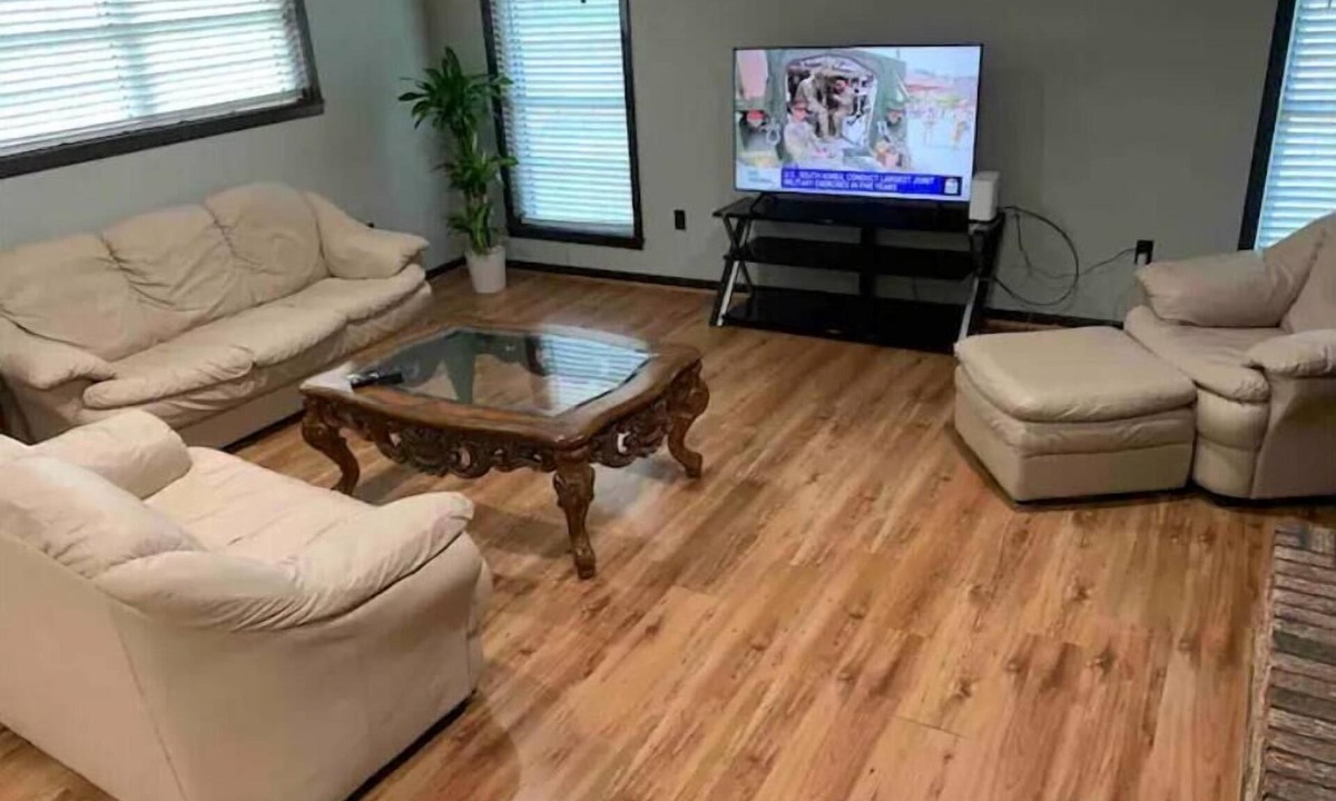 Sorrento House | Cozy, Spacious and Clean Home, Close to I-10