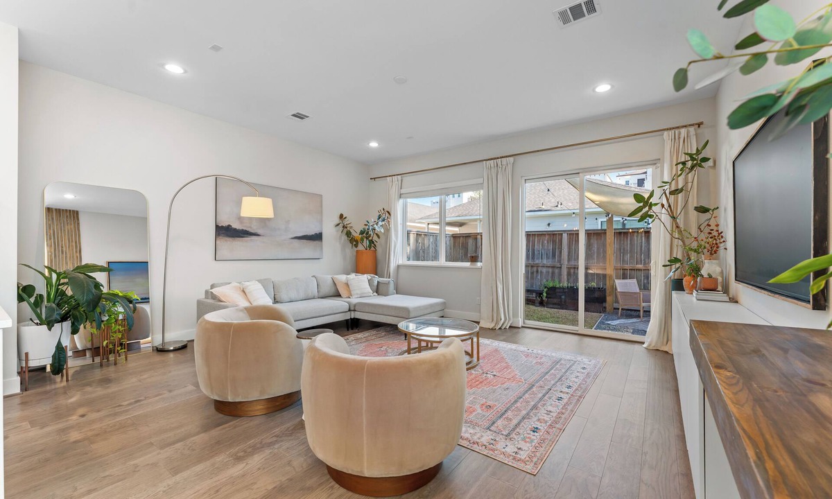 South Central Houston House | Designer 4BR Hideout - 0.6 mi to World Cup Fan Fest
