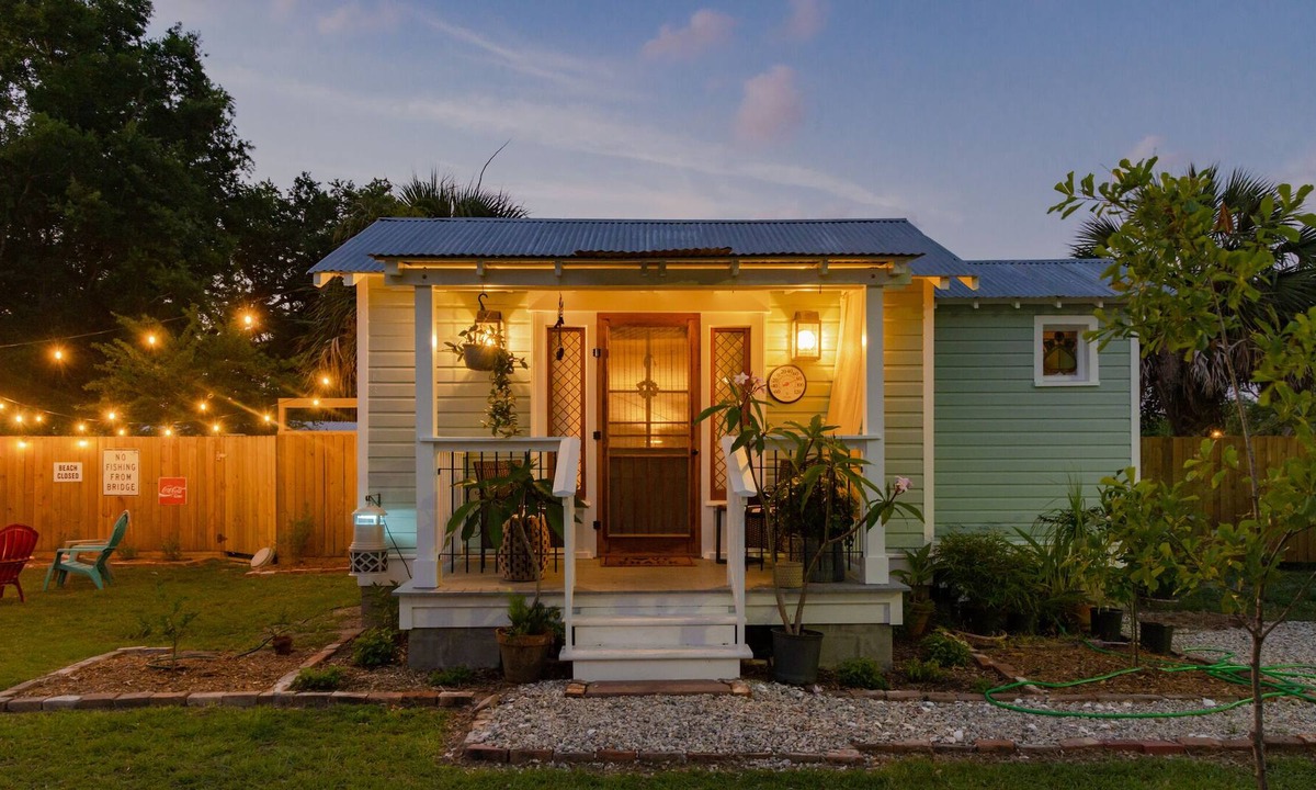 Bay St Louis Cottage | Designer Beach Cottage - The Love Shack