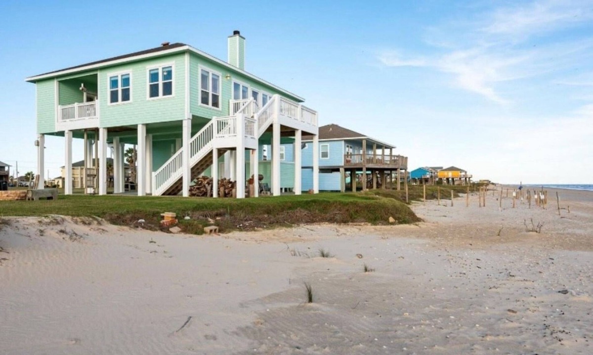Port Bolivar House | Dog-friendly waterfront house on the beach with great views, perfect location