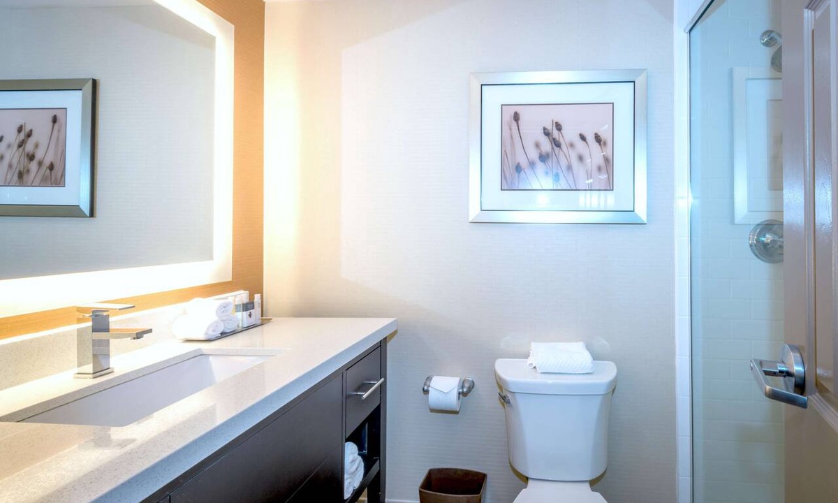 Montgomery Hotel | Doubletree by Hilton Hotel Montgomery Downtown