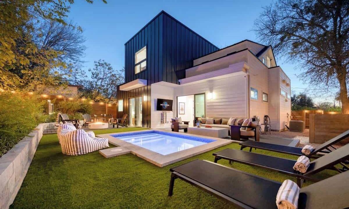 Chestnut House | Downtown Designer Estate | Heated Pool/Spa+Theater