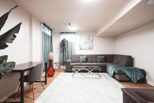Montgomery House | Dreams off 16th