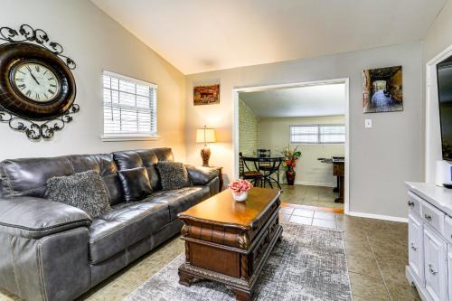 South Baton Rouge House | Eacy Access to LSU & Dtwn: Baton Rouge Retreat