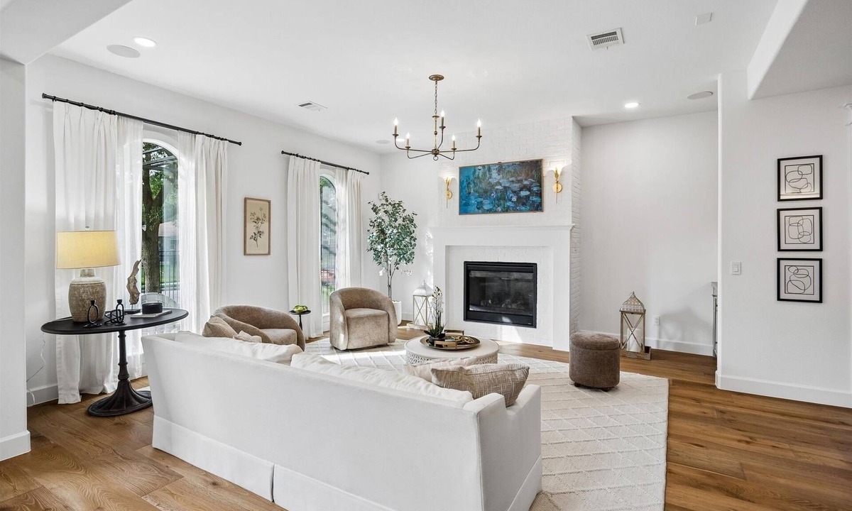 Texas Medical Center House | Elegant Home With Elevator @Med Center, MDAnderson, NRG, Rice University