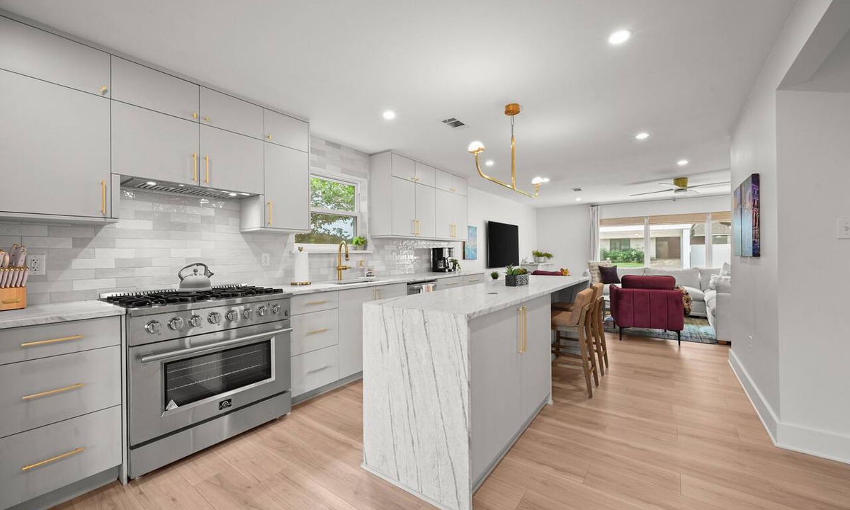 Highlands - Perkins House | Elegant LSU Ave Home near LSU South Gates