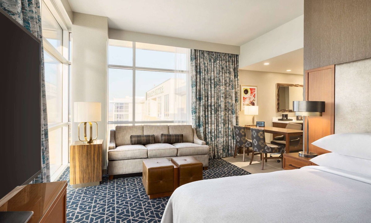 Denton Hotel | Embassy Suites by Hilton Denton Convention Center