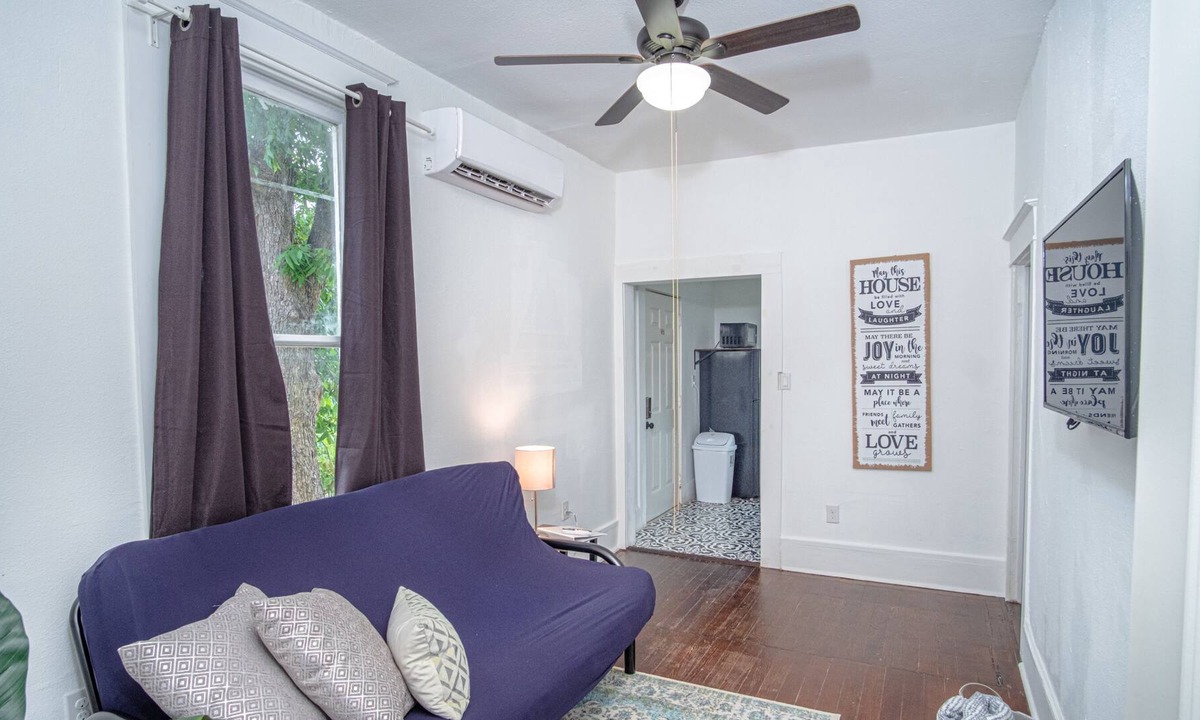Southtown Apartment | Embrace Tranquility 1BR/1BA Near Downtown