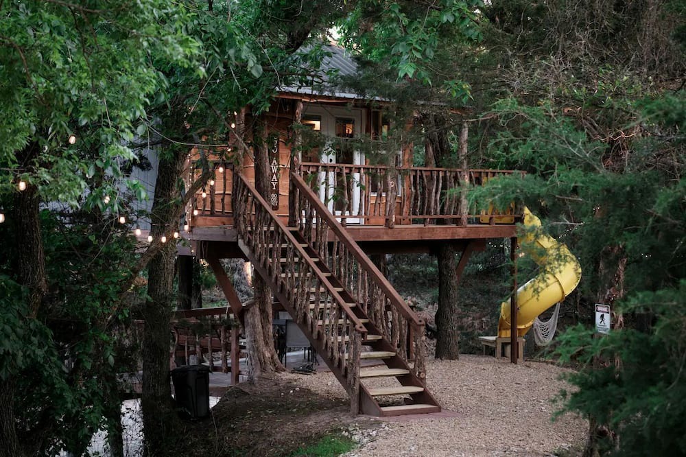 Rosston Cabin | Enchanting Forest Treehouse Hideaway with Farm Activities near Bingham Creek in Forestburg, Texas