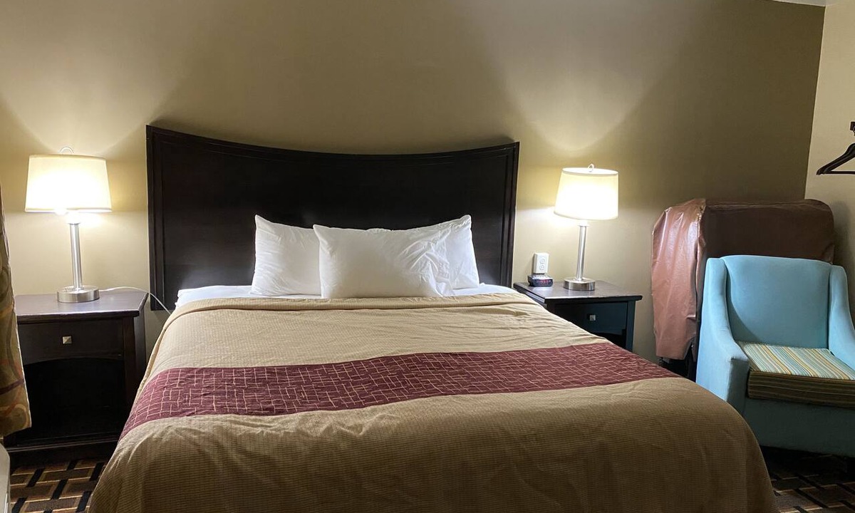 Chillicothe Hotel | Executive Inn