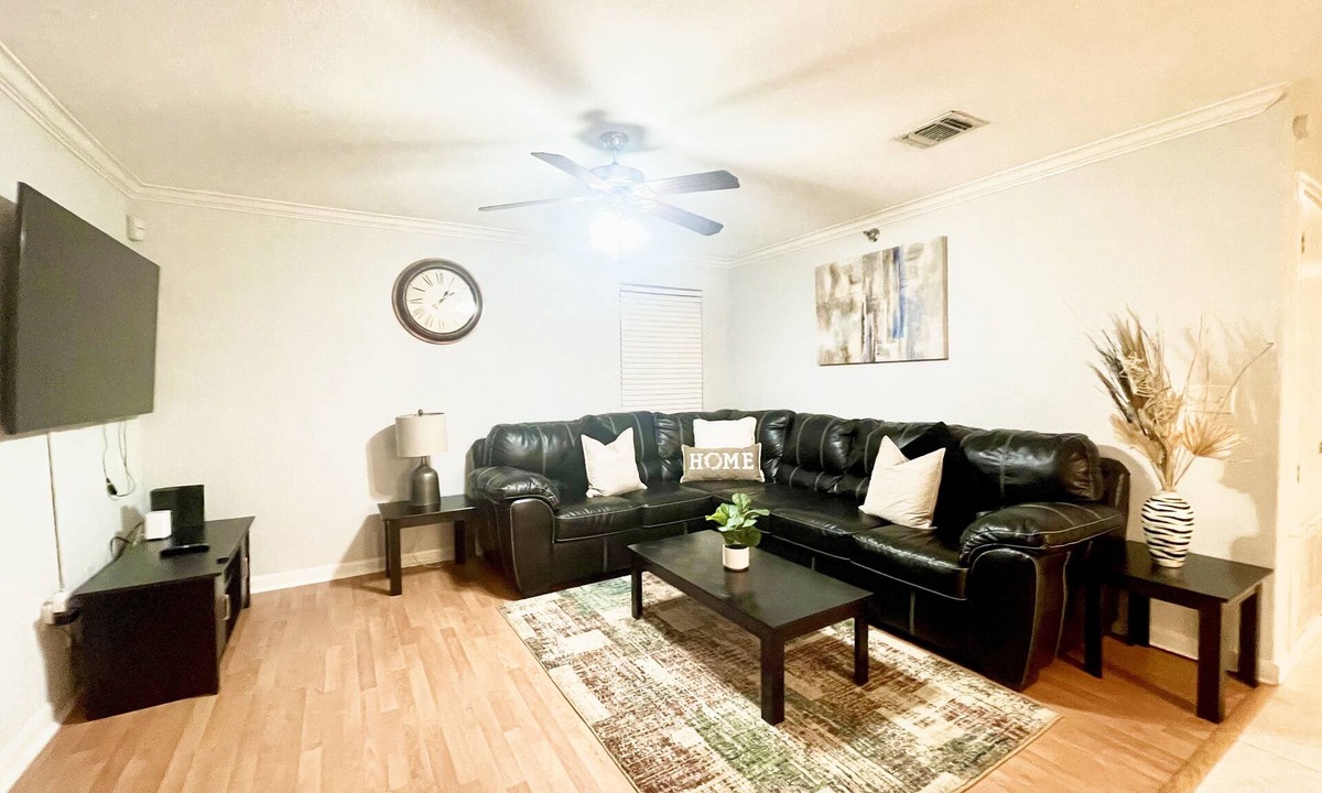 Medical Center District Condo | Experience peace near Medical Center, just a quick ride to River Walk