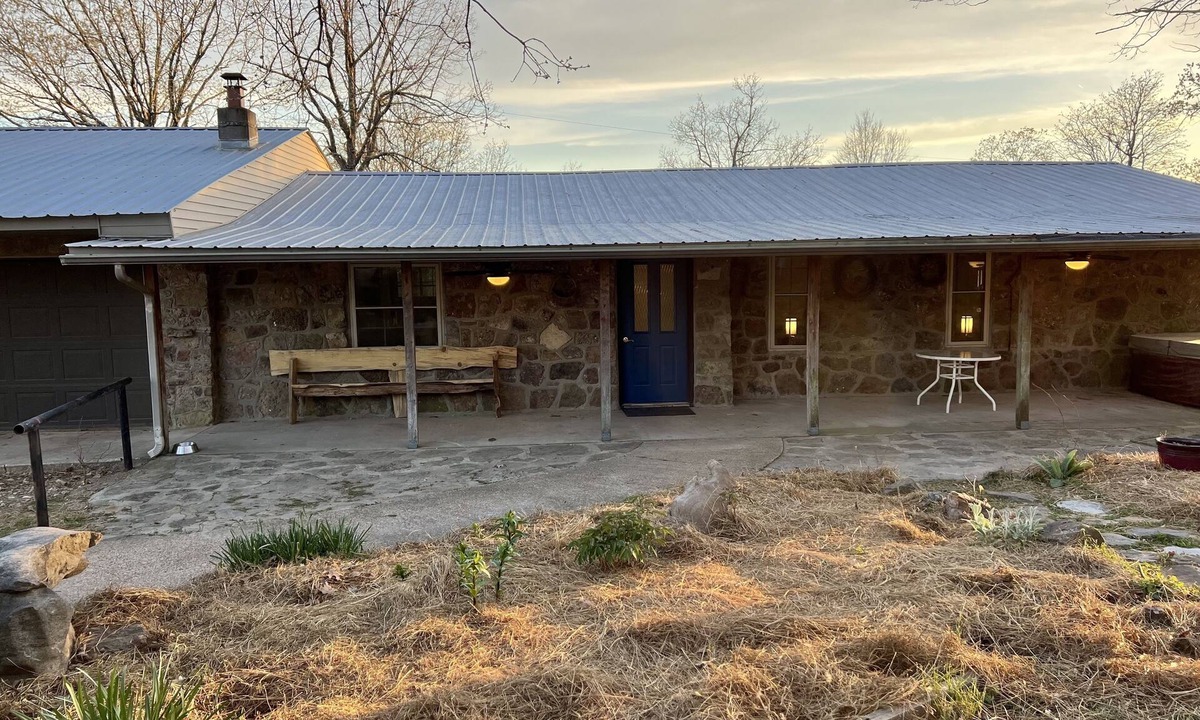 Newnata House | Experience Spring and Summer at a private Ozark Mountain Homestead
