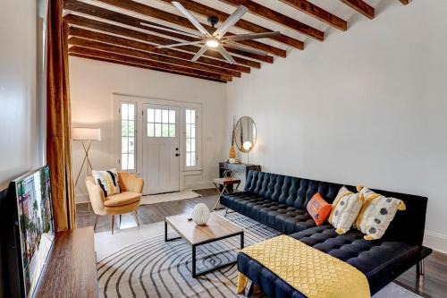 Saint Thomas Development House | Exposed-beam home w full chef's kitchen