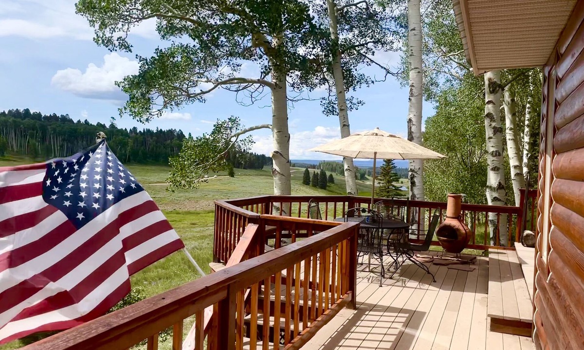 Cimarron Cabin | Fall Colors in Arrowhead! Beautiful Cabin! Deck with Fire Pit & Views!