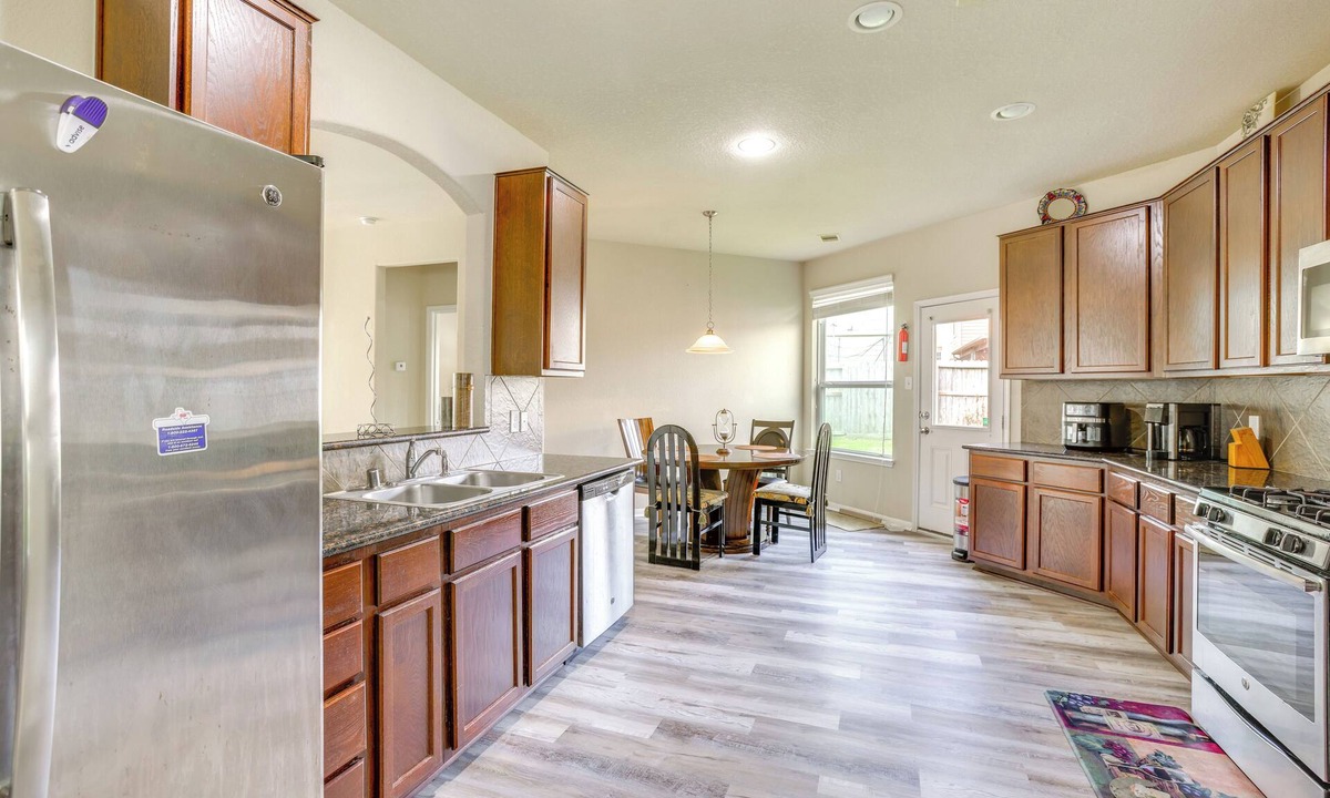 Barker House | Family-Friendly Home w/Yard in Houston Suburbs!