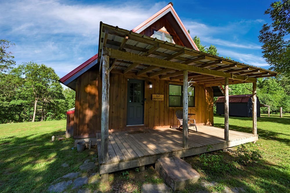 Pickens Cabin | Fantastic Secluded Wooden Cabin with All Commodities in Nashoba, Oklahoma