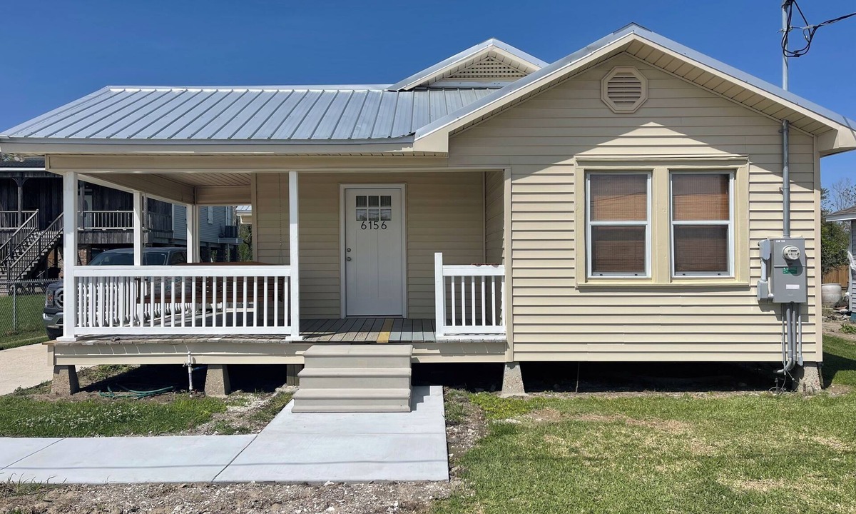 Chauvin House | Fishing, Crabbing, Relaxing. You will enjoy whichever you decide to do.