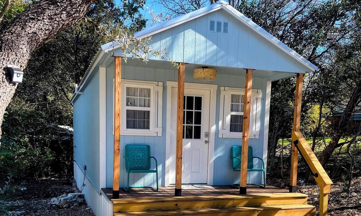 Clifton House | Fox Kit Cabin