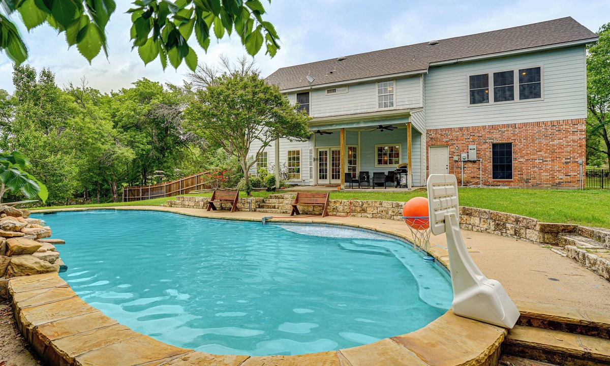 Willow Park House | Game Room & Private Pool: Willow Park Family Gem