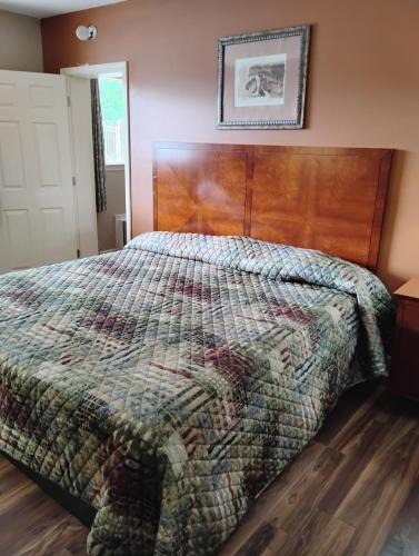 Baton Rouge Apartment | Gated 1 King Bed Room 1 Bath Apt with Full Kitchen 137