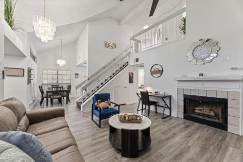 Euless House | Golfing Near the Pool- Near Stadiums, Hot Tub, Fire Pit