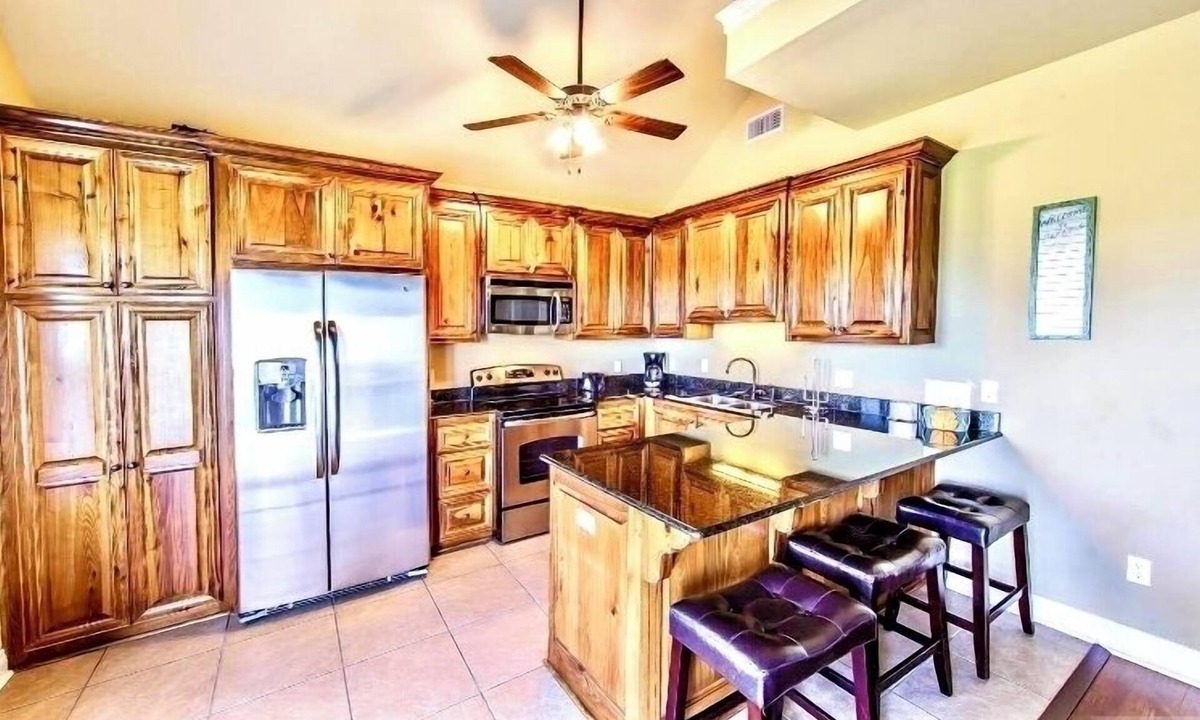 Grand Isle House | Grand Isle 2 bedrooms + loft Detached Condo F; Easy beach access pet friendly