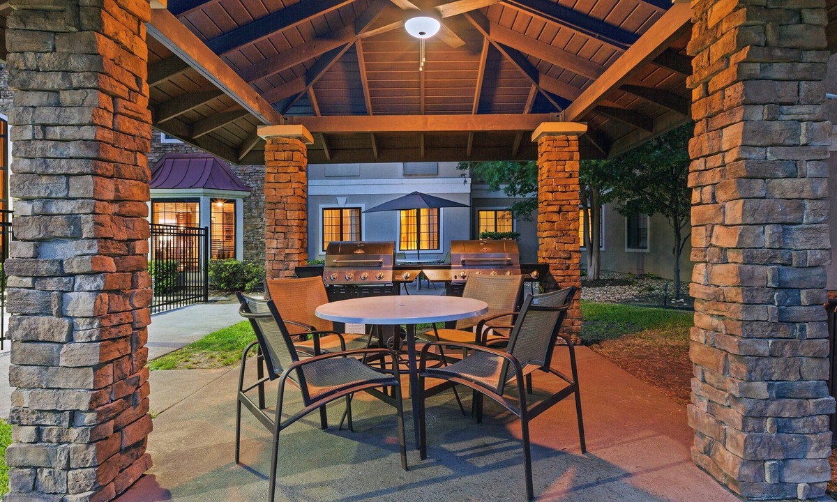 Round Rock West Condo | Great for Business Travelers! Quiet Suite + FREE Buffet Breakfast