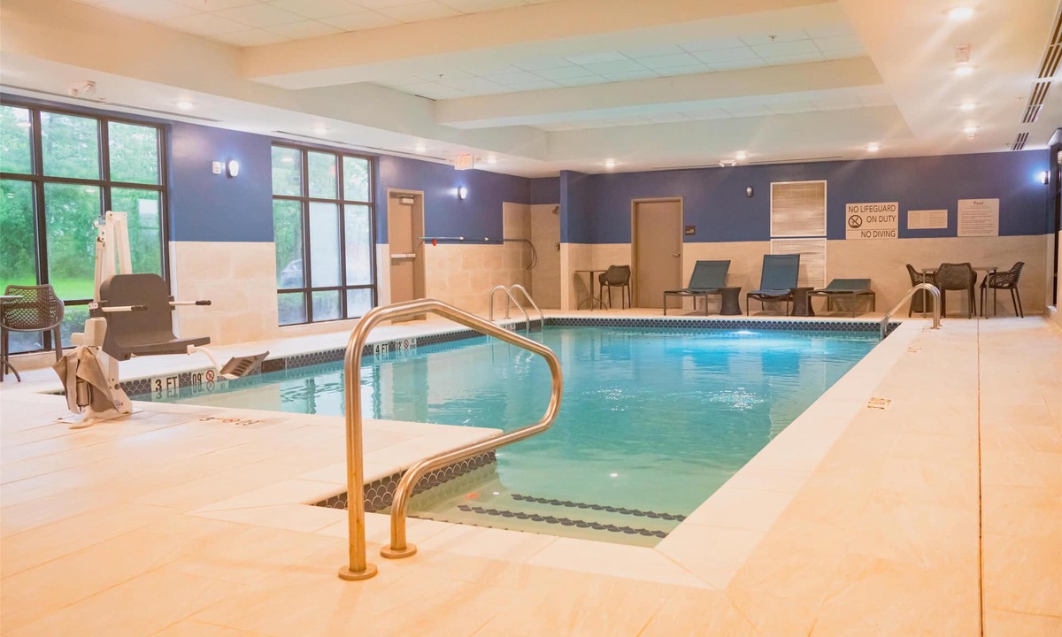 Gonzales Hotel | Hampton Inn Gonzales