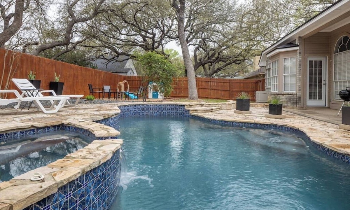San Antonio House | Heated Pool, Spa, and Pet-Friendly Relaxing Retreat Near SeaWorld!
