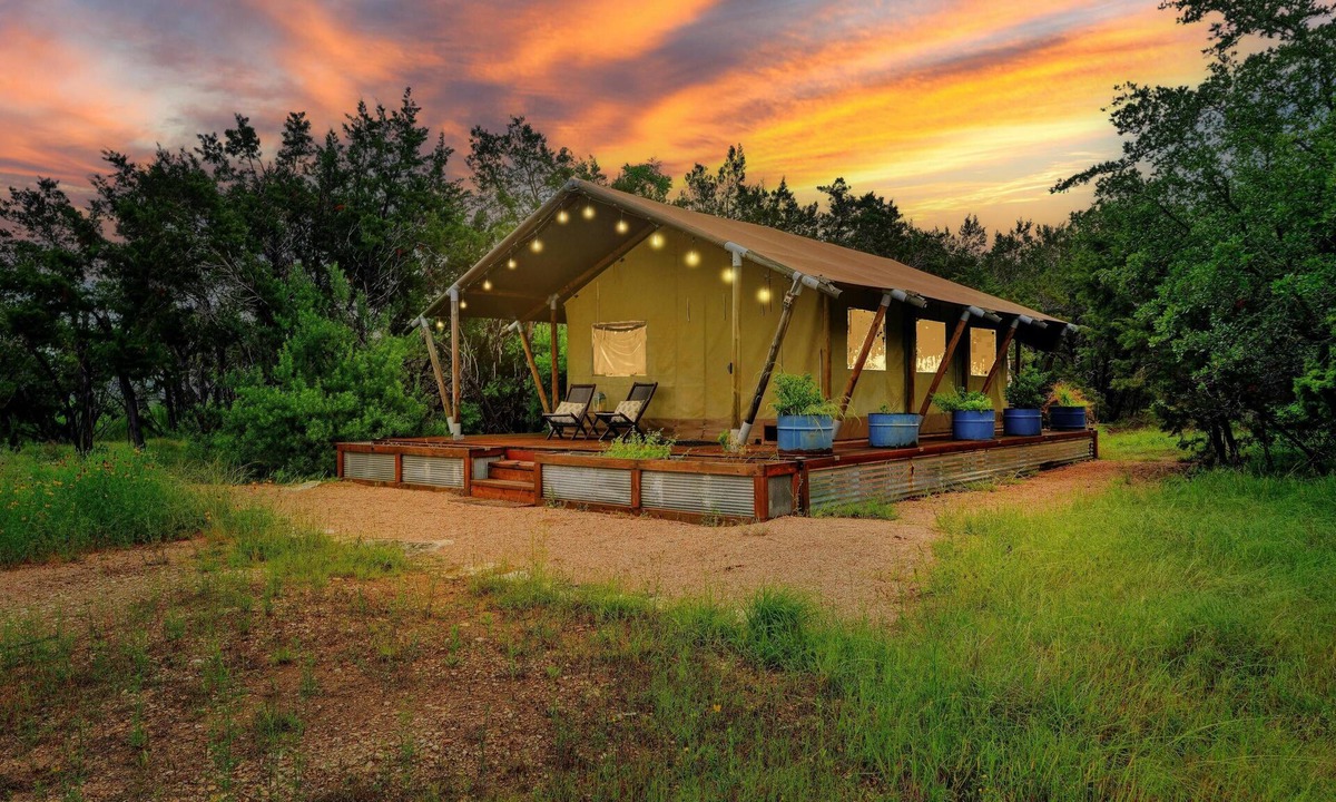 Johnson City Condo | 🏕️ Hill Country Safari Tent w/Soaking Tub + Cowboy Pool | Glamping Escape 🌿
