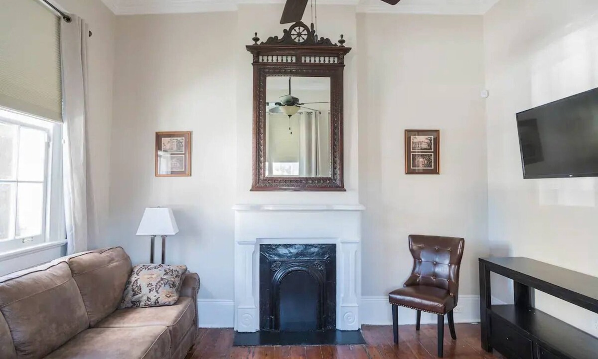 Lower Garden District Cottage | Historic Crescent City Cottage
