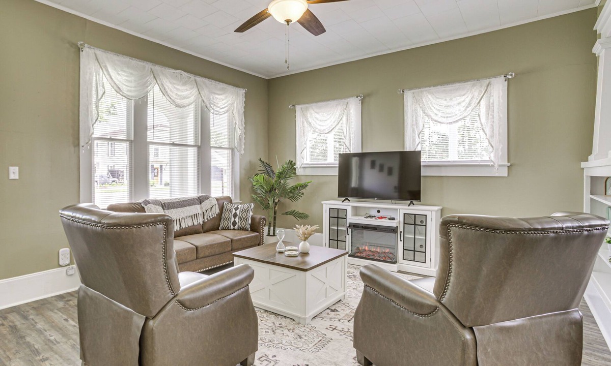 Franklin House | Historic District Haven! Walk Downtown + Fast WiFi