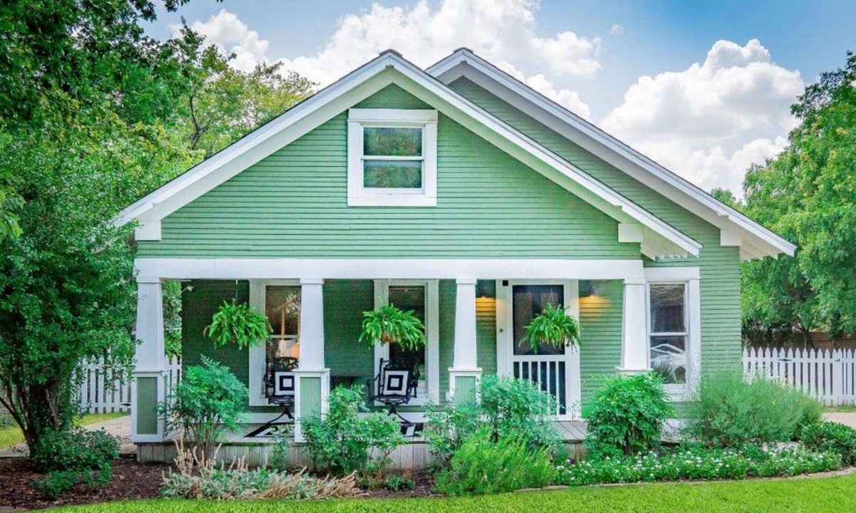Frisco House | Historic Downtown Frisco- Walk to Dining- 5m to Toyota Stadium- 12m to Universal