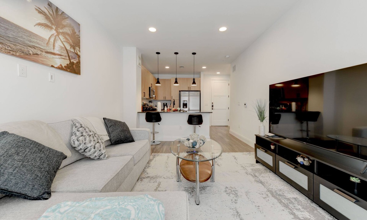 Hancock Apartment | Hitop Real Estate Ventures