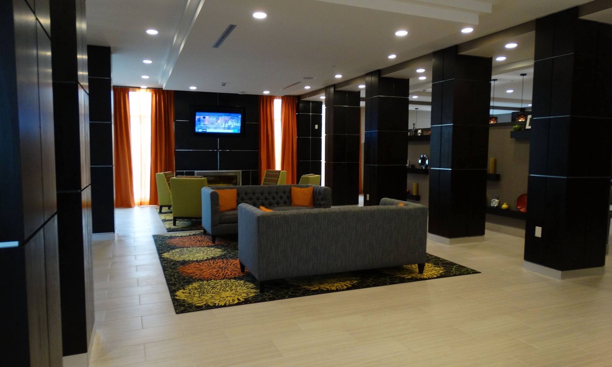 Covington Hotel | Holiday Inn Covington by IHG