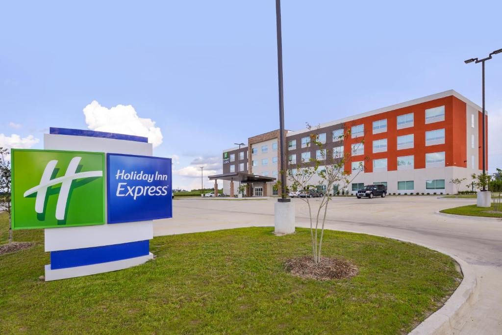 Burnside Hotel | Holiday Inn Express Donaldsonville by IHG