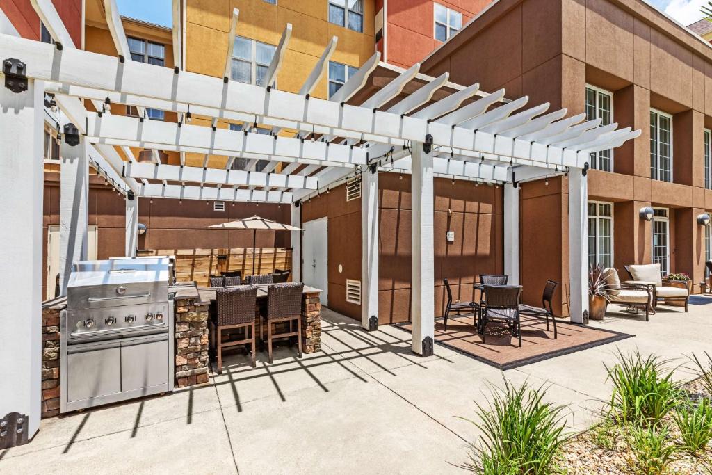 Shreveport Hotel | Homewood Suites by Hilton Shreveport