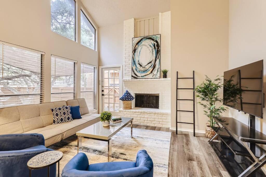 Wetmore Apartment | House of Blues close to Six Flags/Rim/Medical Ctr