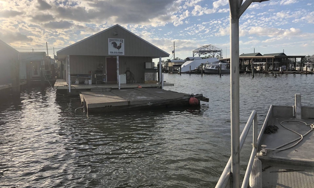 Venice Boat Rental | Houseboat @ Venice Marina (Roosters Den)