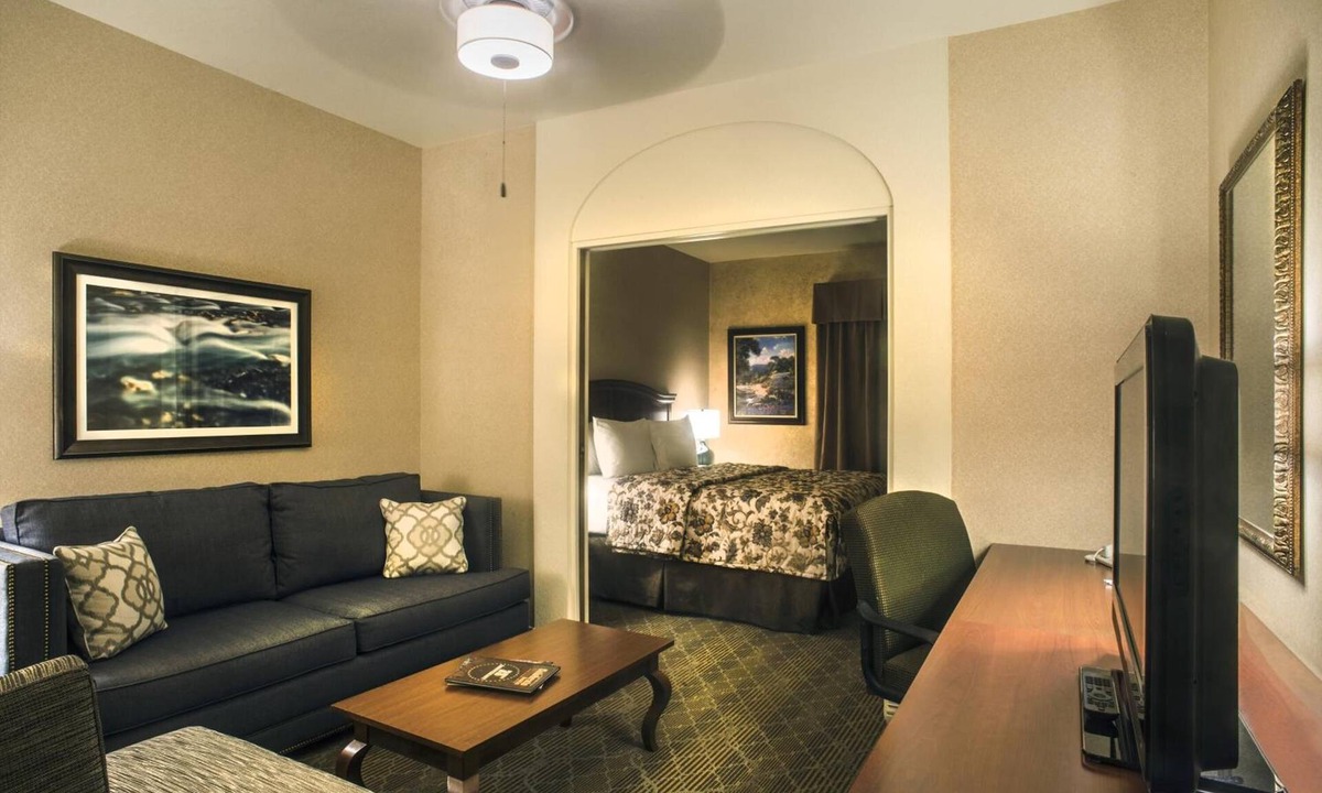 Fredericksburg Hotel | Inn On Barons Creek