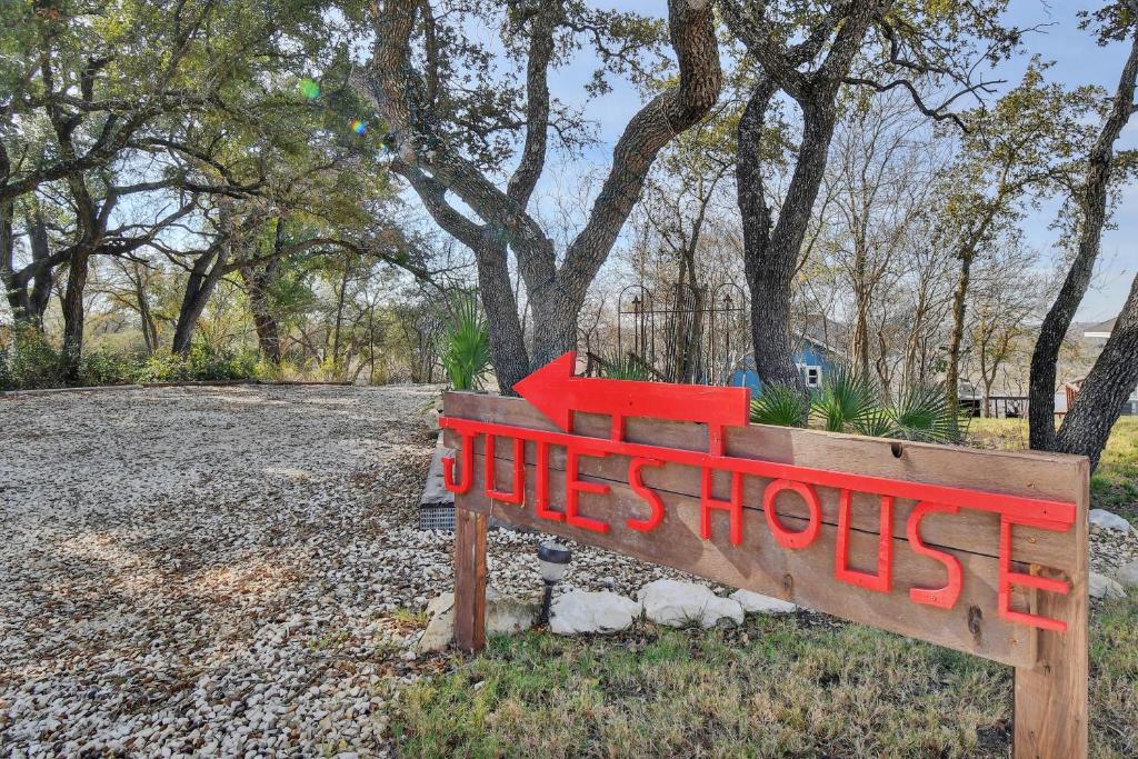 Georgetown House | Jules House
