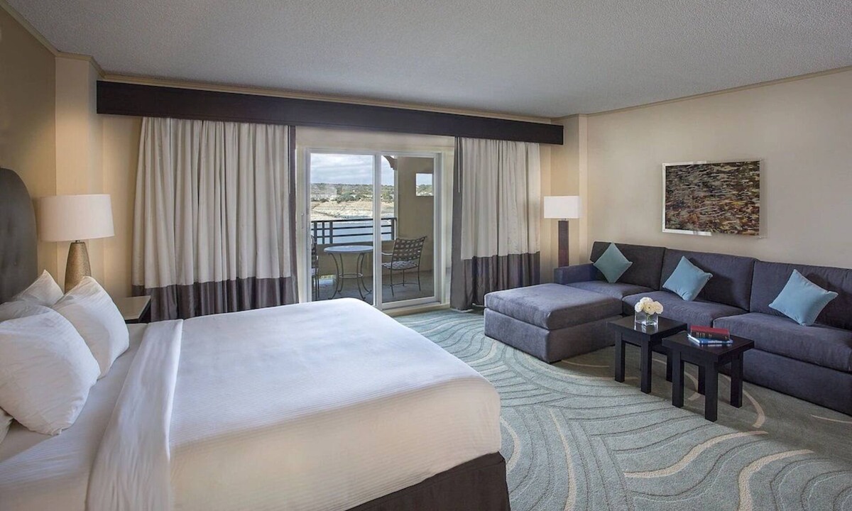Lakeway Hotel | Junior Suite with Balcony at Lakeway Resort & Spa, Outdoor Pool!