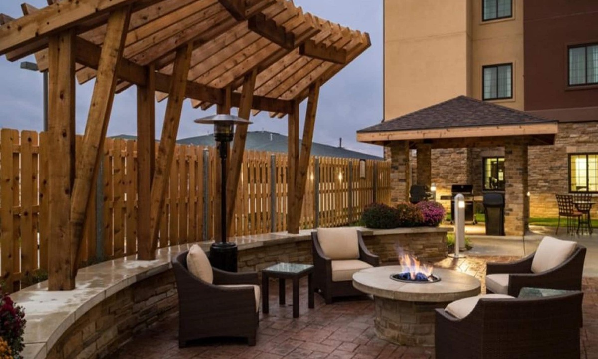Wichita Falls Apartment | King Suite in Wichita Falls | Great for Business Travelers!