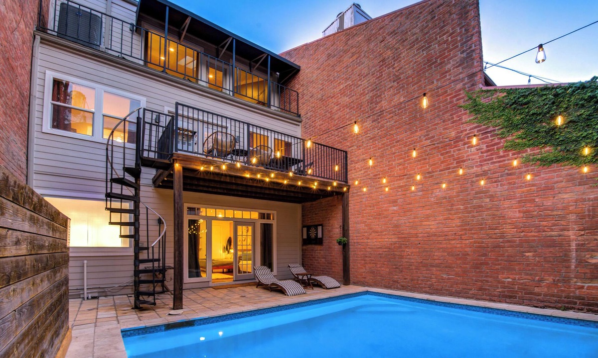 Greenway Plaza-Upper Kirby House | Kirby Poolhouse - Game Room - Garage - Elevator