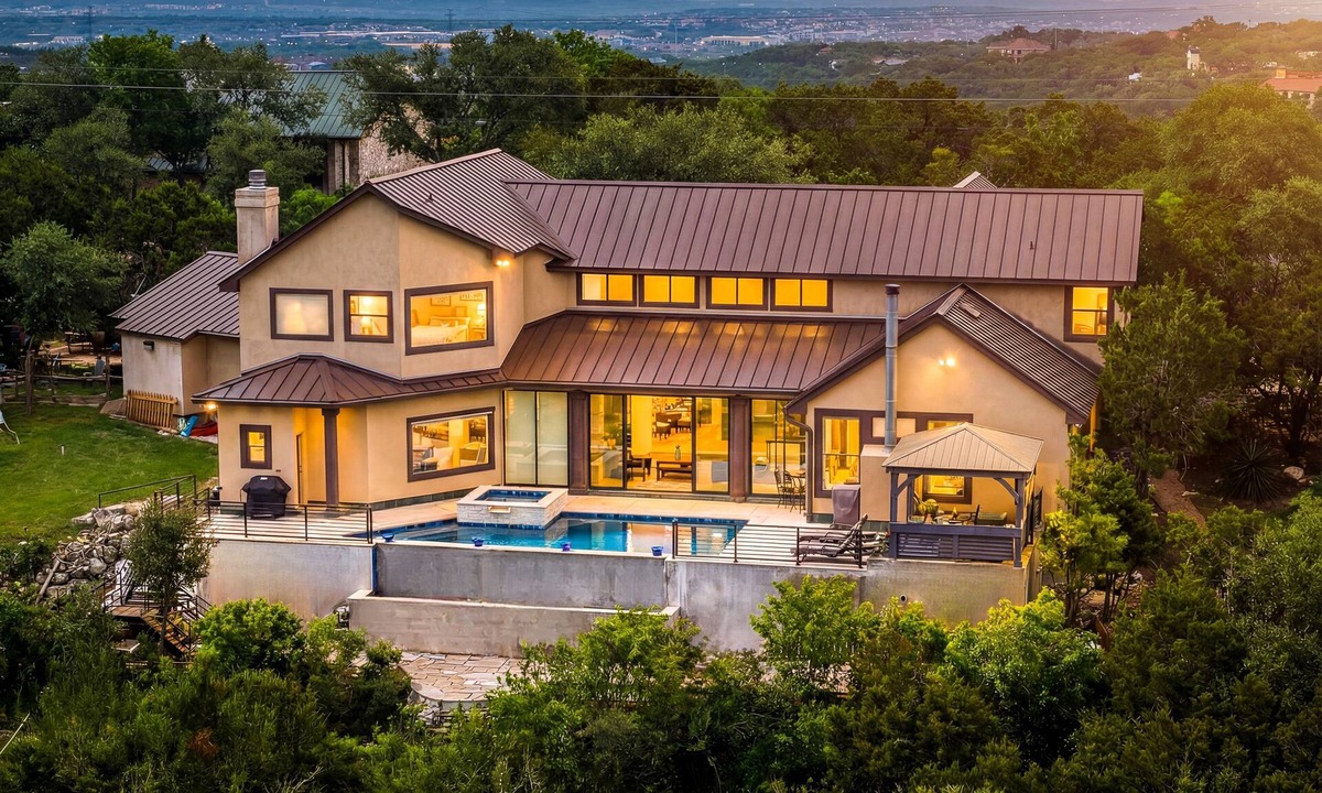 Helotes House | La Cresta: Luxury Hill Country Retreat with Private Pool & Amazing Views