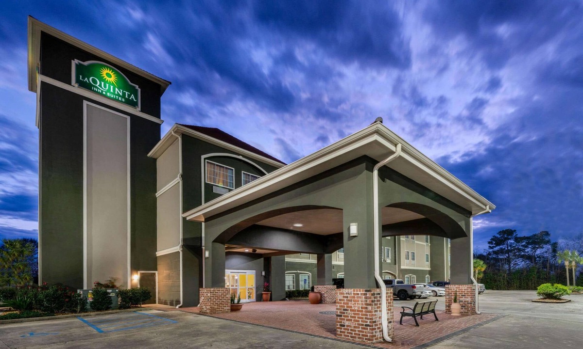 Broussard Hotel | La Quinta Inn & Suites by Wyndham Broussard - Lafayette Area