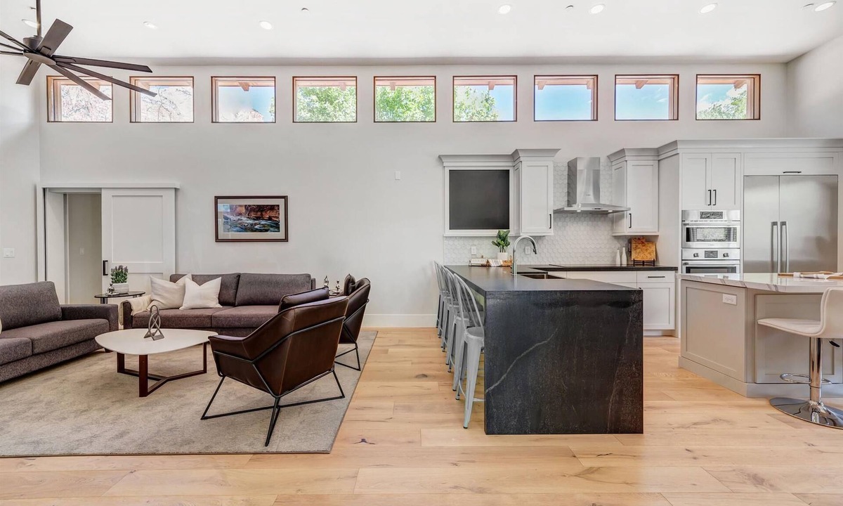 Zion National Park South Entrance House | LaFave-Luxury Home at Zion: The Gallery House