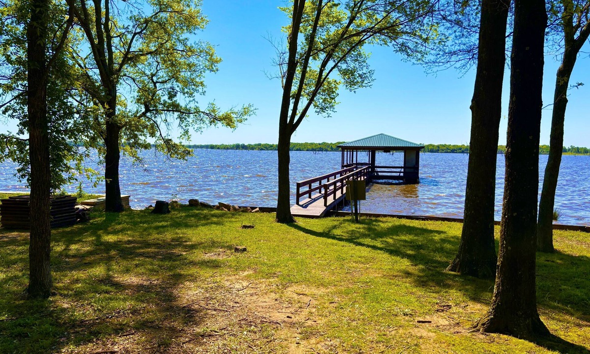 Emory House | Lake Fork Premium Waterfront Retreat - Fishing Boat Ramp Kayak Boat Dock/Slip